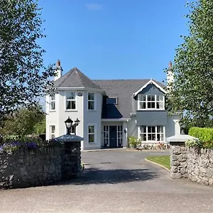 https://tailors-lodge-luxurious-peaceful-apartment-castleisland-kerry.hotel-killarney.com