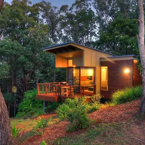 https://montville-oceanview-cottages.hotelssunshinecoast.net