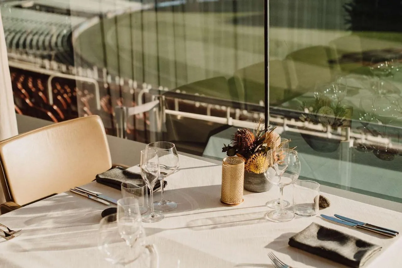 Oval Hotel At Adelaide Oval